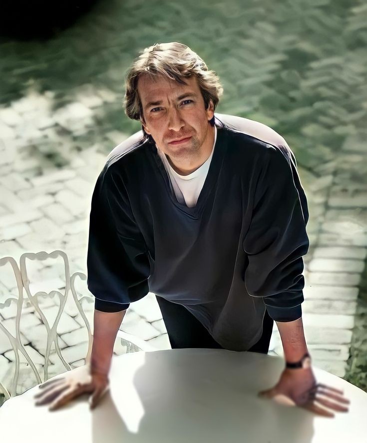 interpretado por Alan Rickman